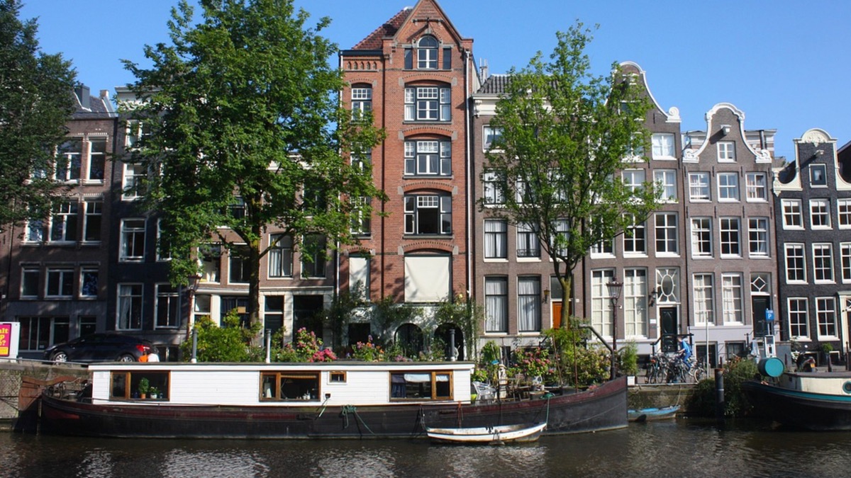 bilete avion ieftine bucuresti amsterdam